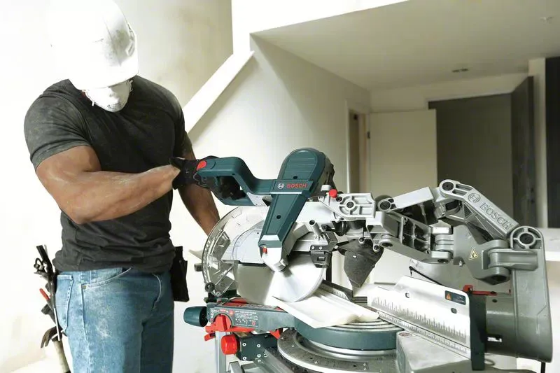 Bosch GCM 10 GDJ Professional -katkaisu- ja jiirisaha