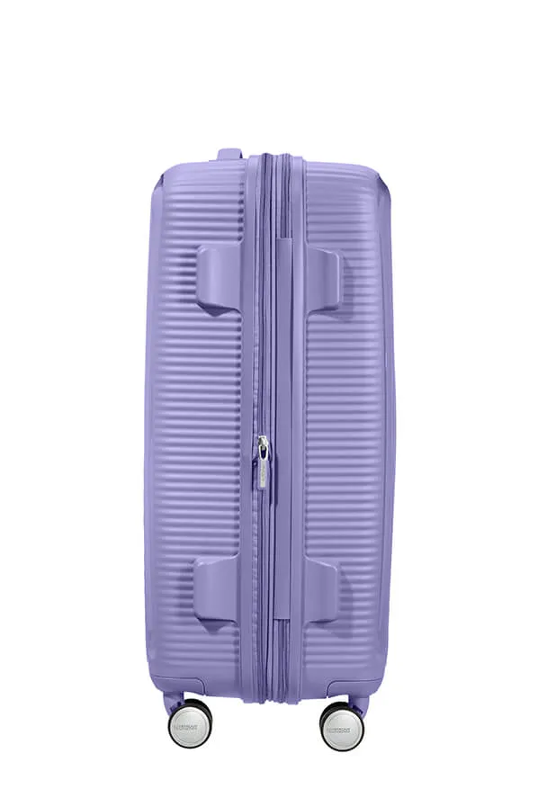 American Tourister Soundbox Spinner 67 cm, expanderbar, polypropen, resv&auml;ska, lavendel