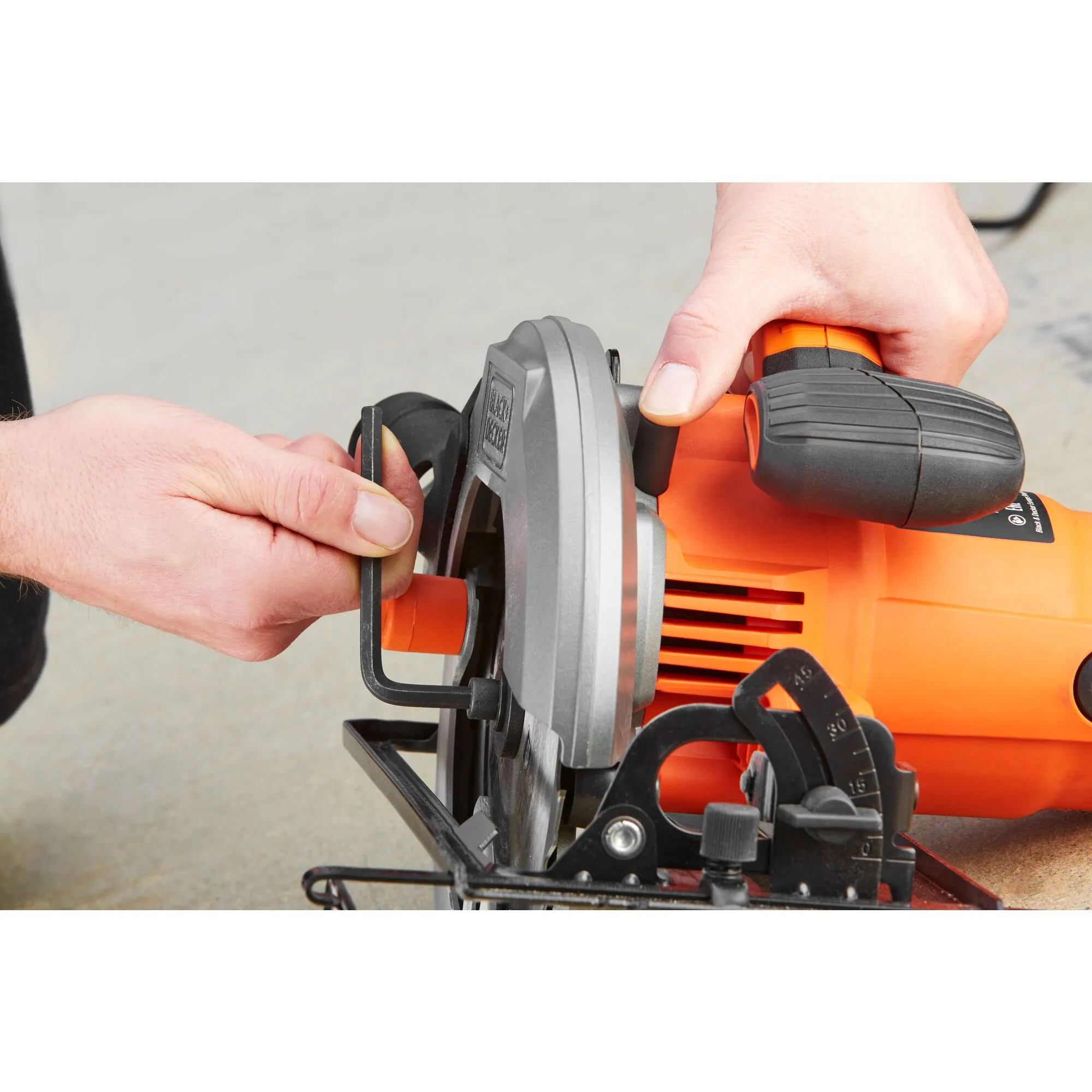 Black & decker Circular saw 1500w 66mm
