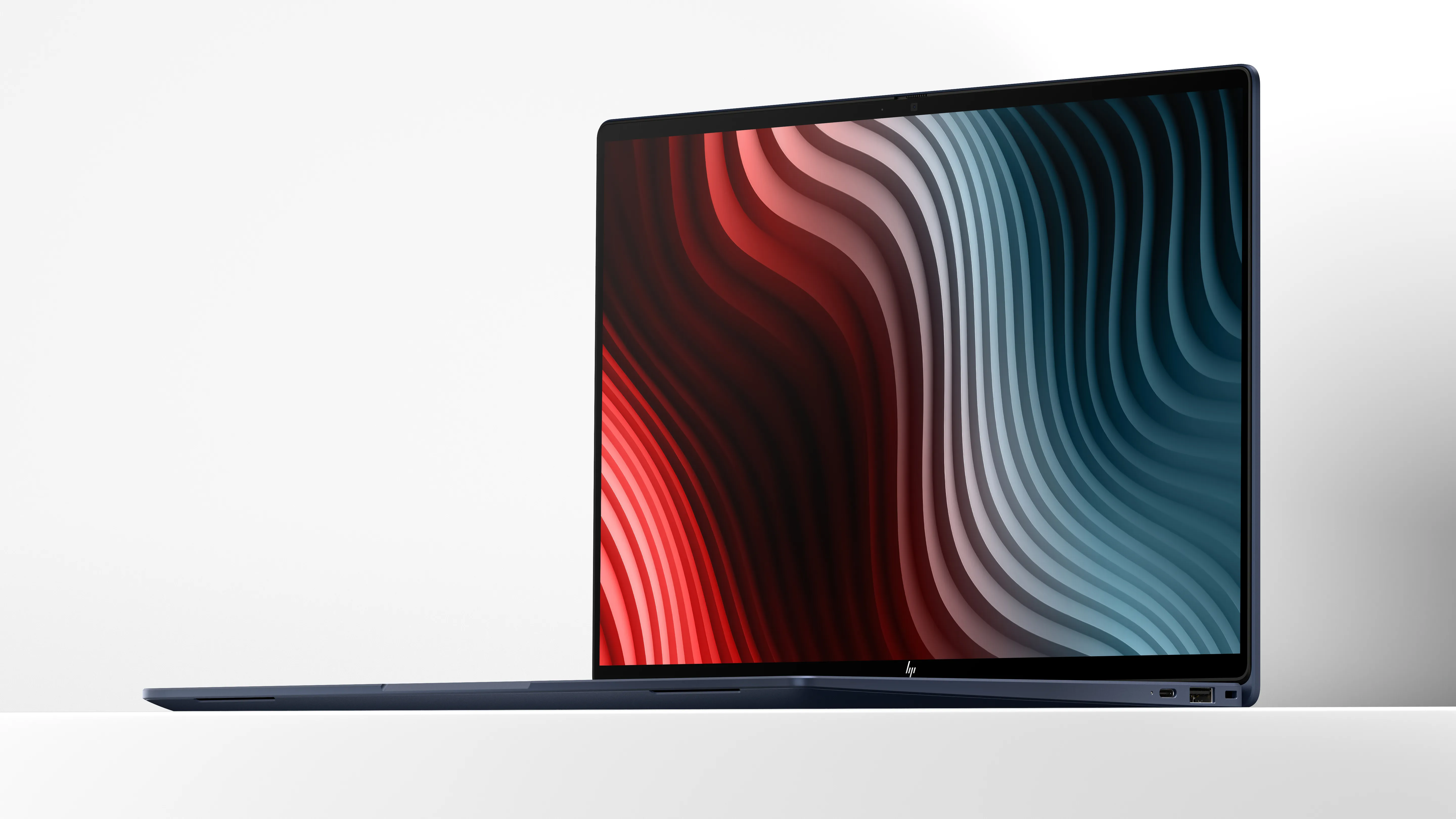HP EliteBook 8 G2a 14.0" Ryzen AI 5 435, 16 GB, 512 GB, Win 11 Pro - b&auml;rbar dator, glacier silver