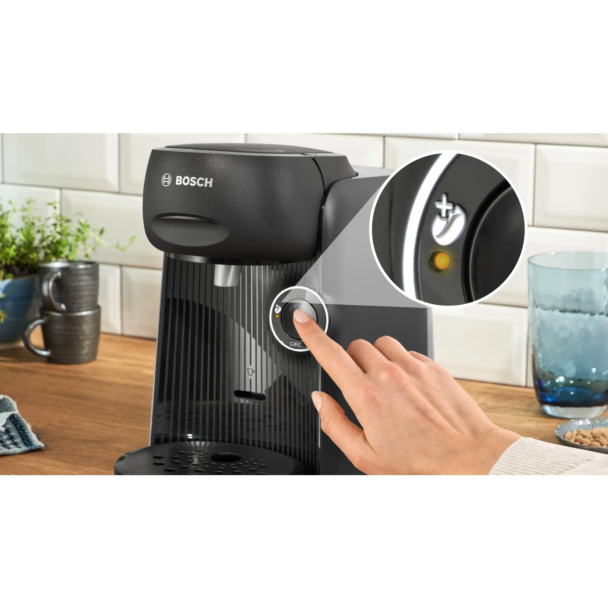 Bosch TASSIMO FINESSE TAS162E - pod coffee maker, Black