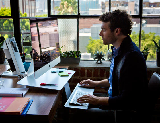 ERGOTRON WorkFit-A sit-atand-workplace - for Apple&reg; iMac