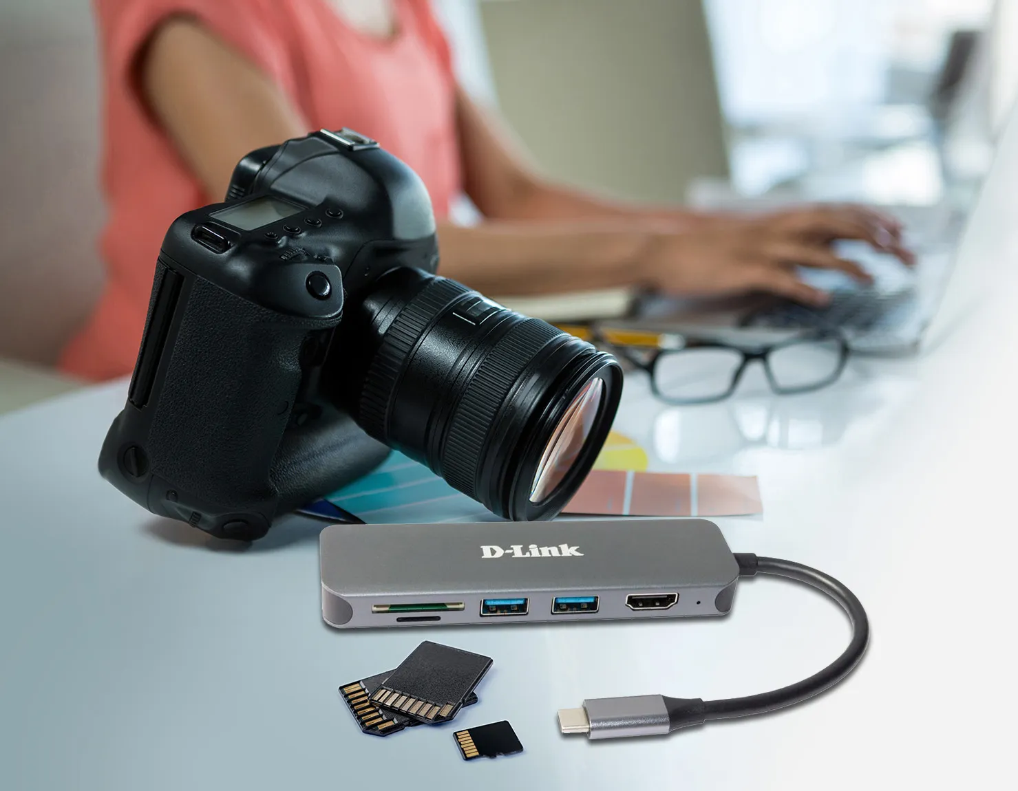6-in-1 USB-C Hub with