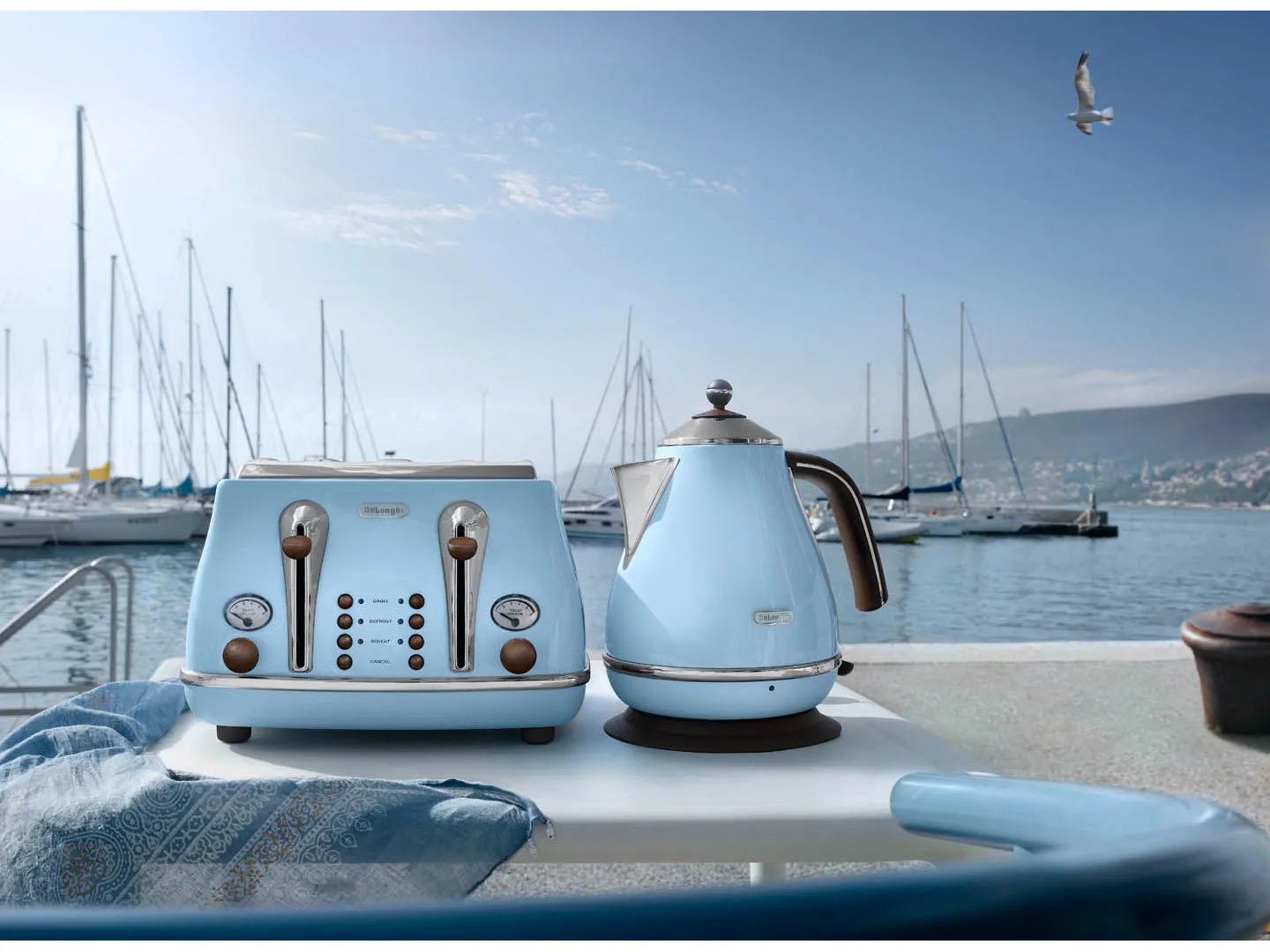 De'Longhi Icona Vintage KBOV2001AZ vattenkokare, 1,7 l, 2000 W, bl&aring;