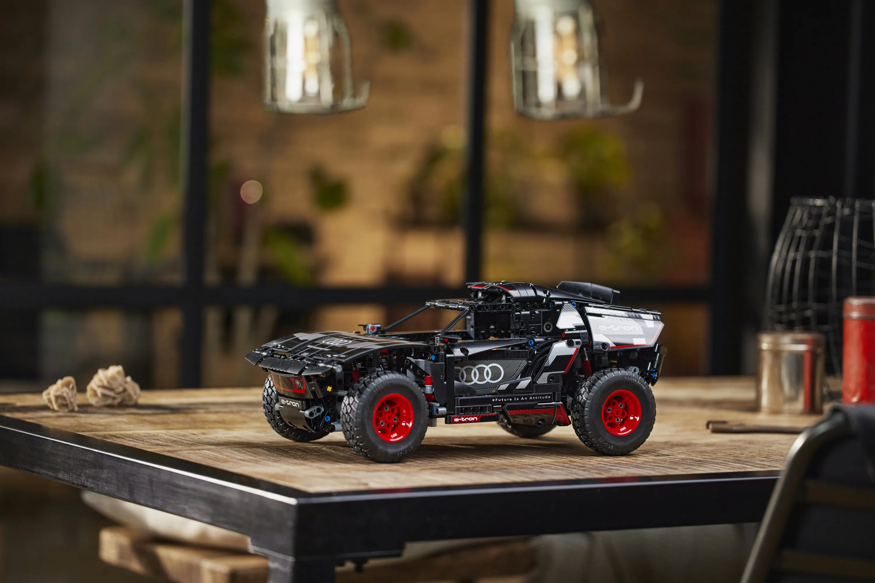 LEGO Technic Audi RS Q e-tron 42160