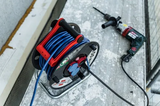 Brennenstuhl kaapeliker&auml; 3xCEE 7/4,1xCEE 7/7, IP 44, katkaisija, 50m,