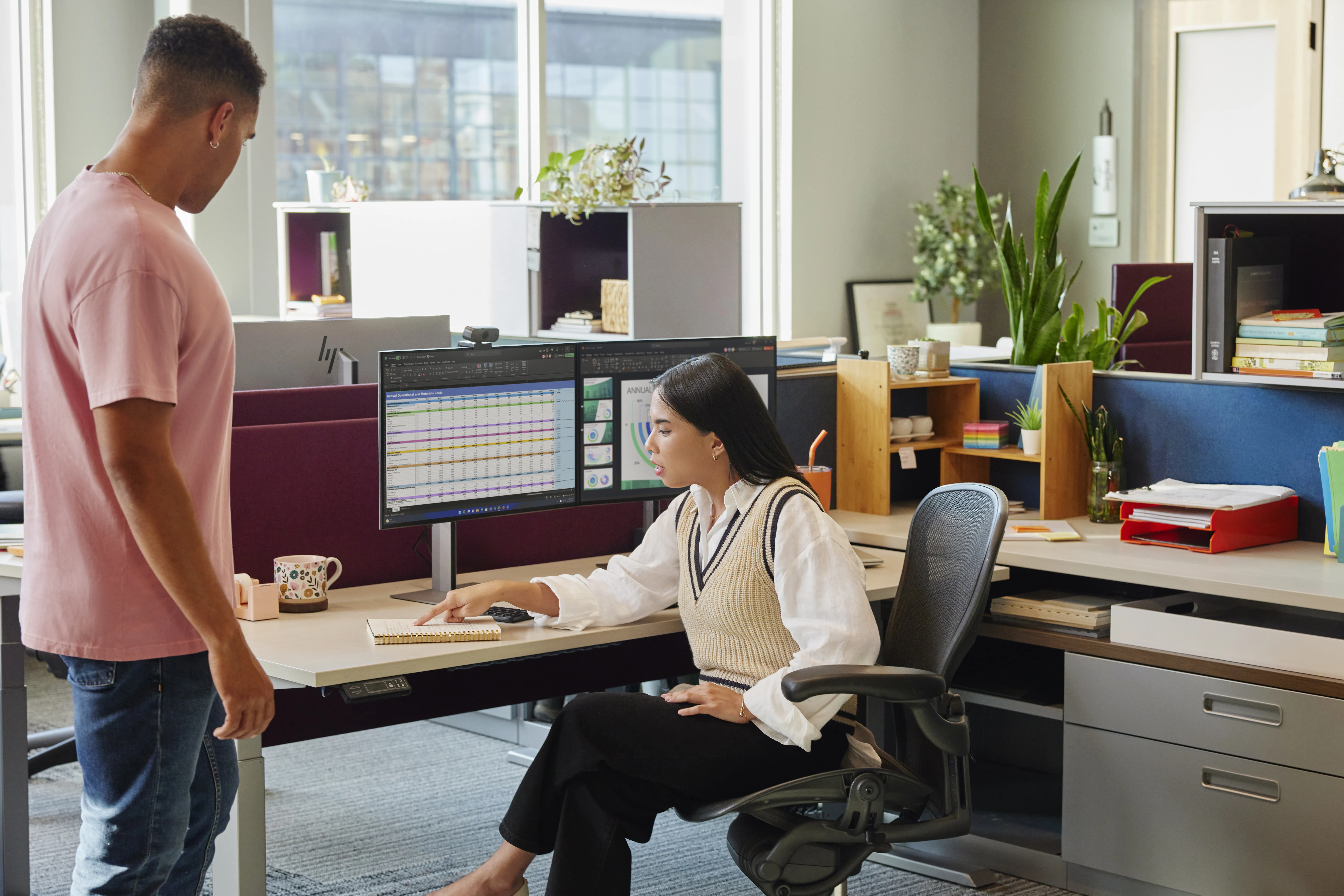 HP Series 7 Pro 724pn 24" WUXGA, IPS Monitor with USB-C hub