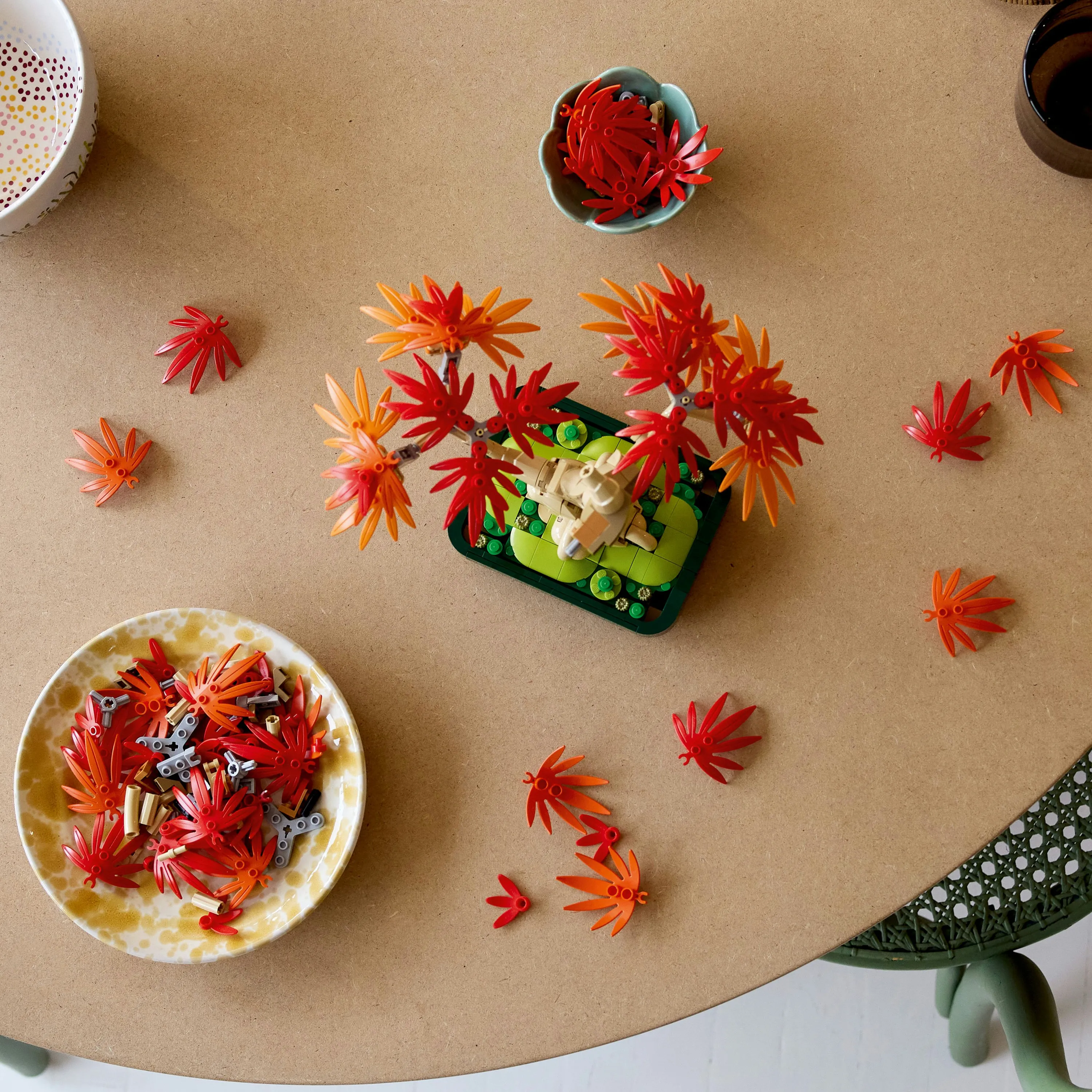 LEGO Icons Punalehtinen japaninvaahtera-bonsaipuu 10348