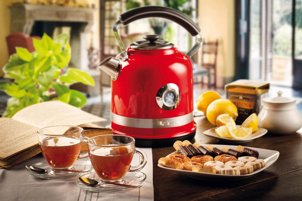 Ariete Moderna -vedenkeitin, 1.7L, Punainen