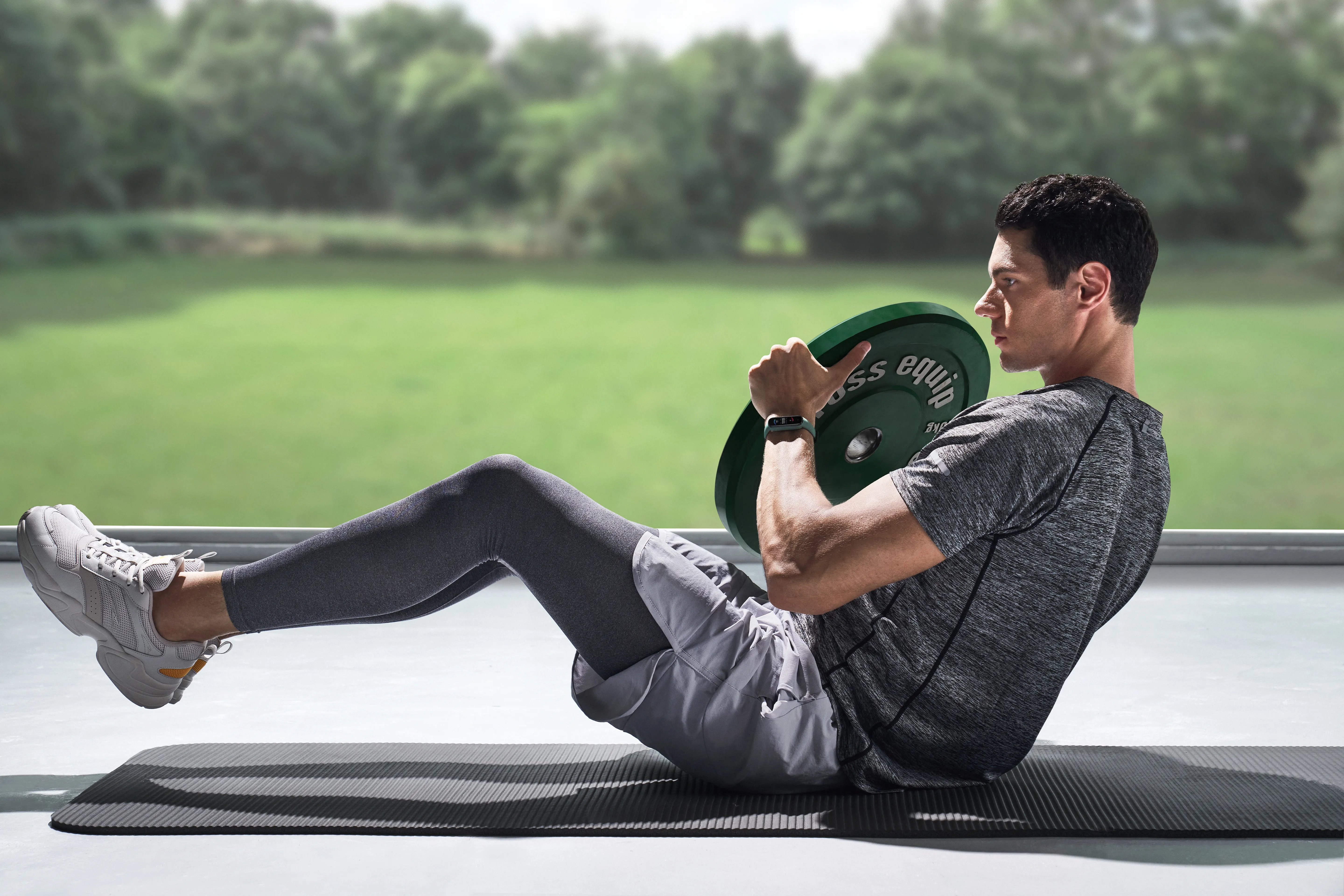 Amazfit Band 5 AMOLED -aktiivisuusranneke, Olive