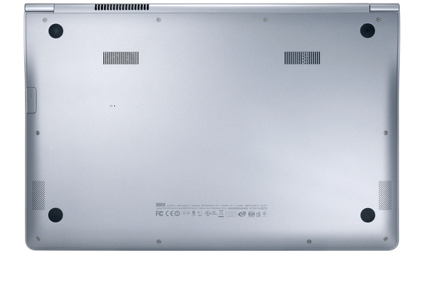 SAMSUNG NP900X4D i5-3317U 15inch HD+ 1600x900 400nits 4GB 128GB SSD Intel HD Graphics 4000 W7PRO64 Mystic Silver