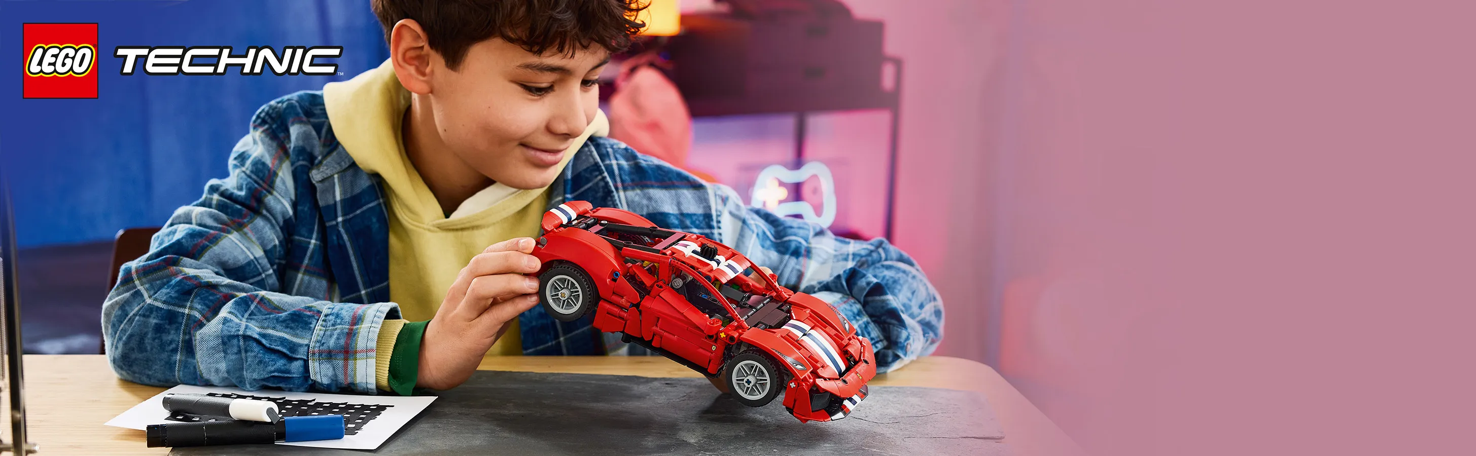 LEGO Technic Ferrari 488 Pista 42235