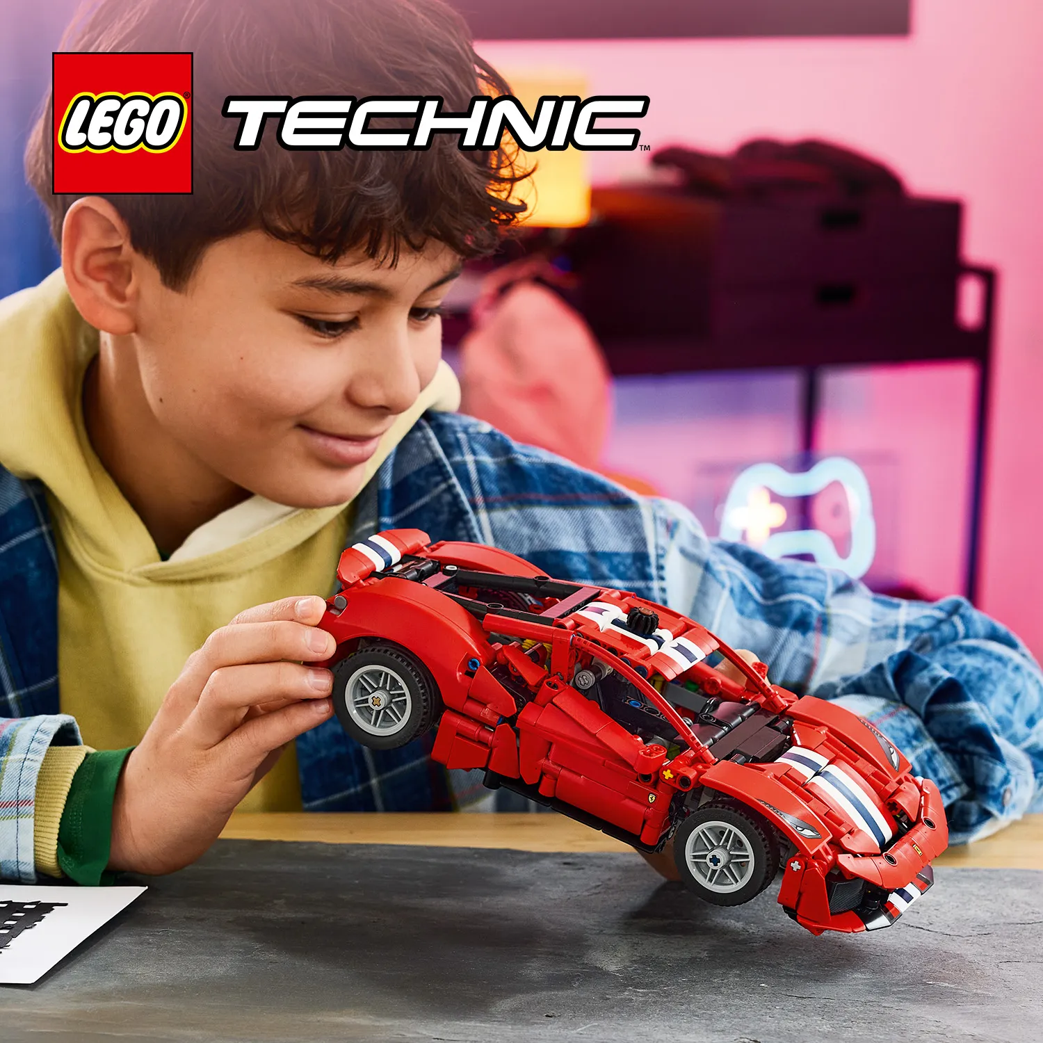 LEGO Technic Ferrari 488 Pista 42235