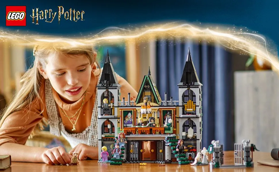 LEGO Harry Potter Malfoy Manor 76453