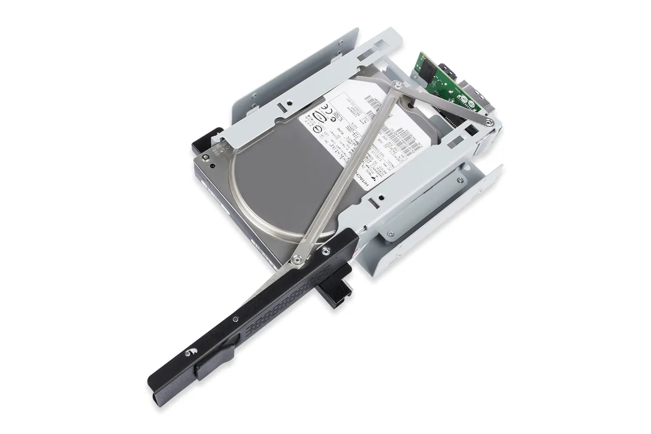 ICY DOCK 1x 3.5" SATA in 1x 5.25" bay mobile rack fanless keylock tray