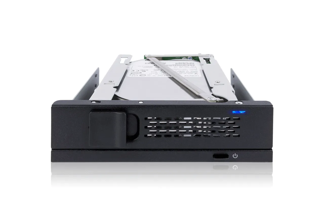 ICY DOCK 1x 3.5" SATA in 1x 5.25" bay mobile rack fanless keylock tray