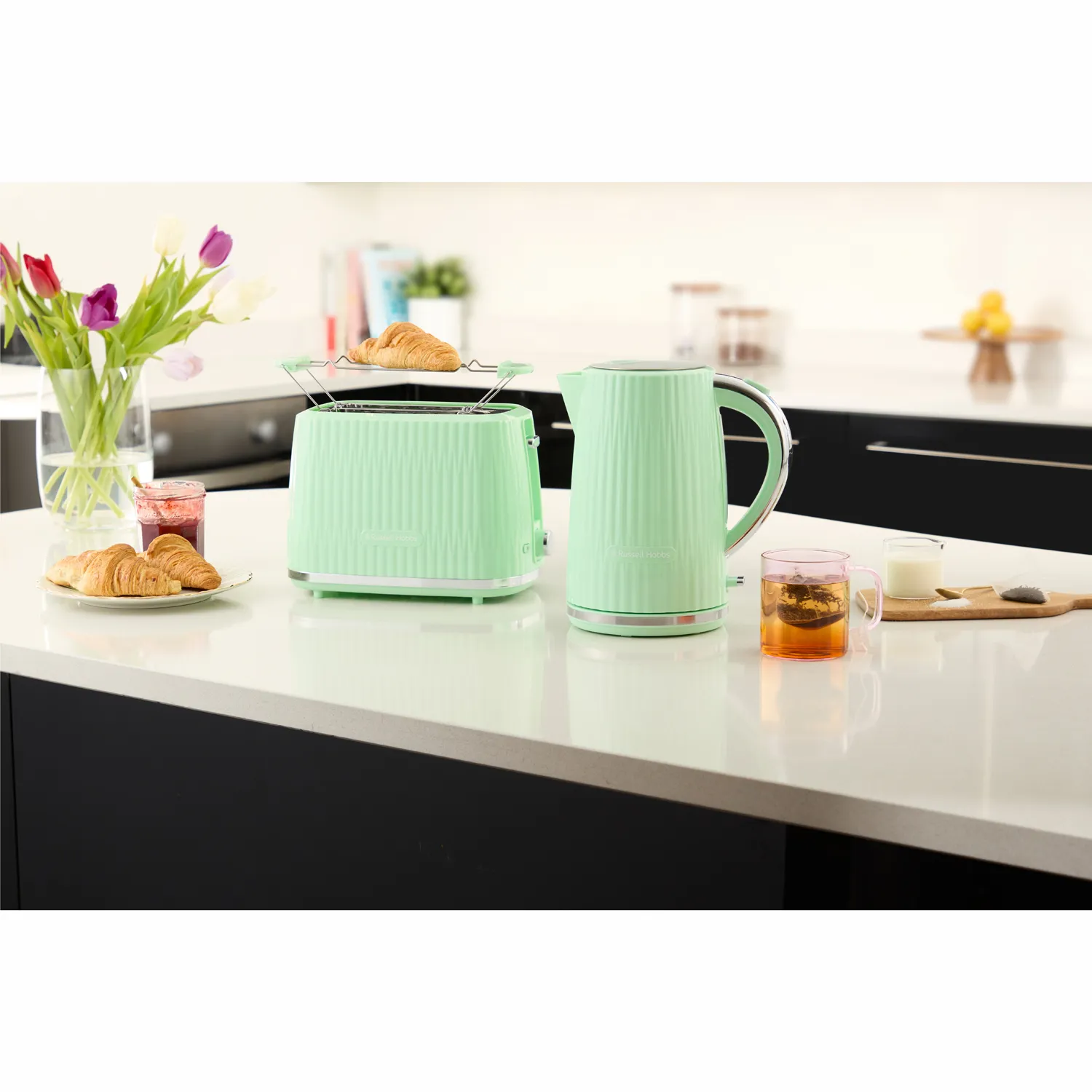 Russell Hobbs Eden - vattenkokare, mint, 1.7l
