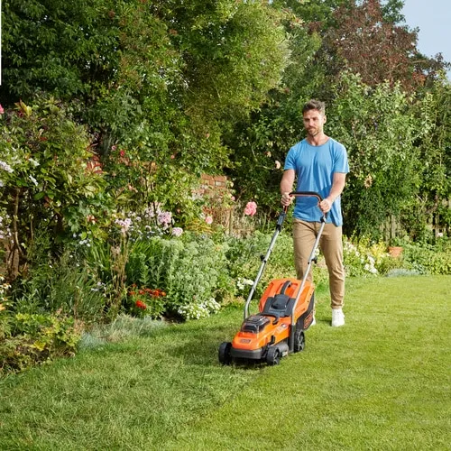 Black&amp;Decker - lawn mower (no battery)