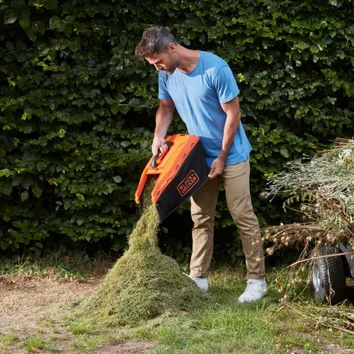 Black&amp;Decker - lawn mower (no battery)