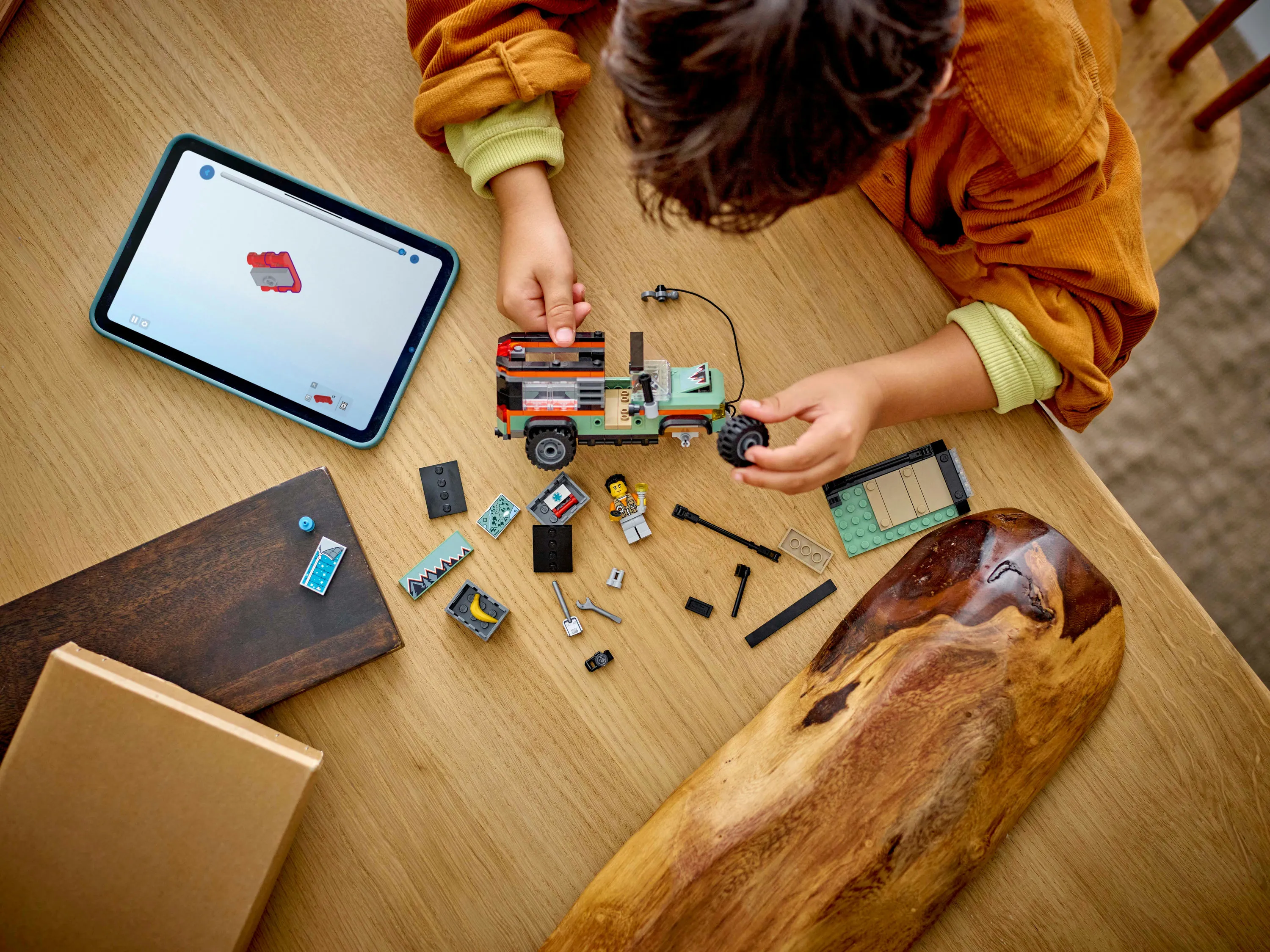 LEGO City Four Wheel Drive Mountain Vehicle 60447