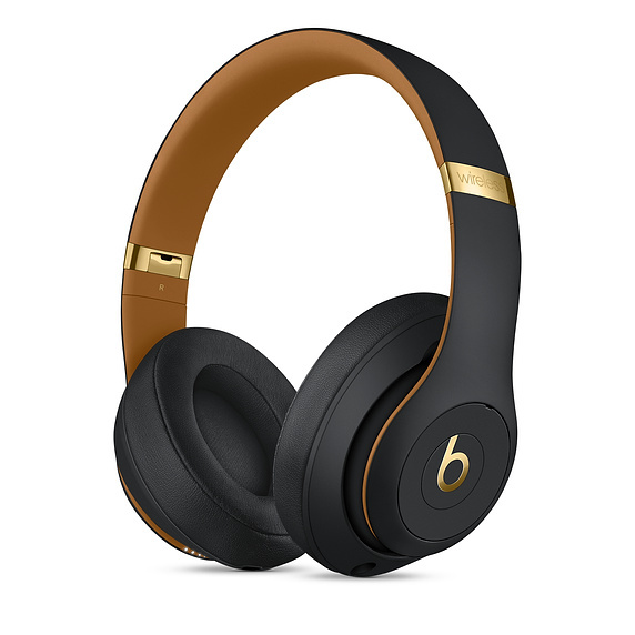 Beats Studio3 Wireless Over-Ear Headphones &ndash; The Beats Skyline Collection - Midnight Black