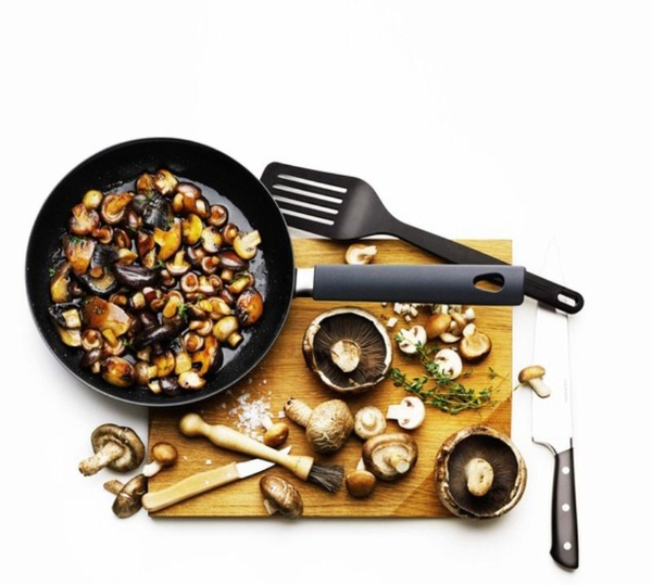 (Bargains) Fiskars Hard Face - frying pan, 28cm