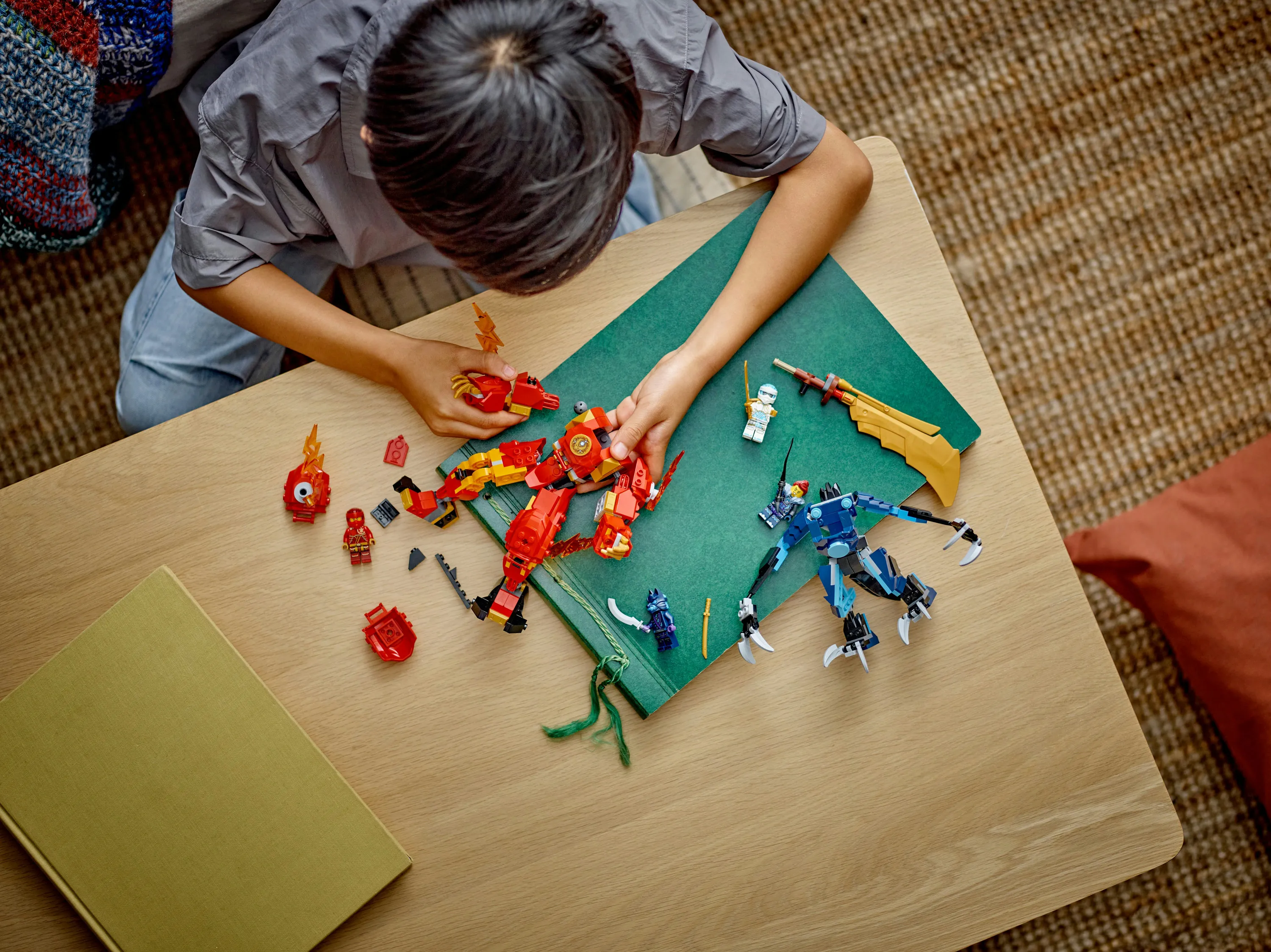 LEGO NINJAGO Kai&rsquo;s Fire Elemental Robot 71808