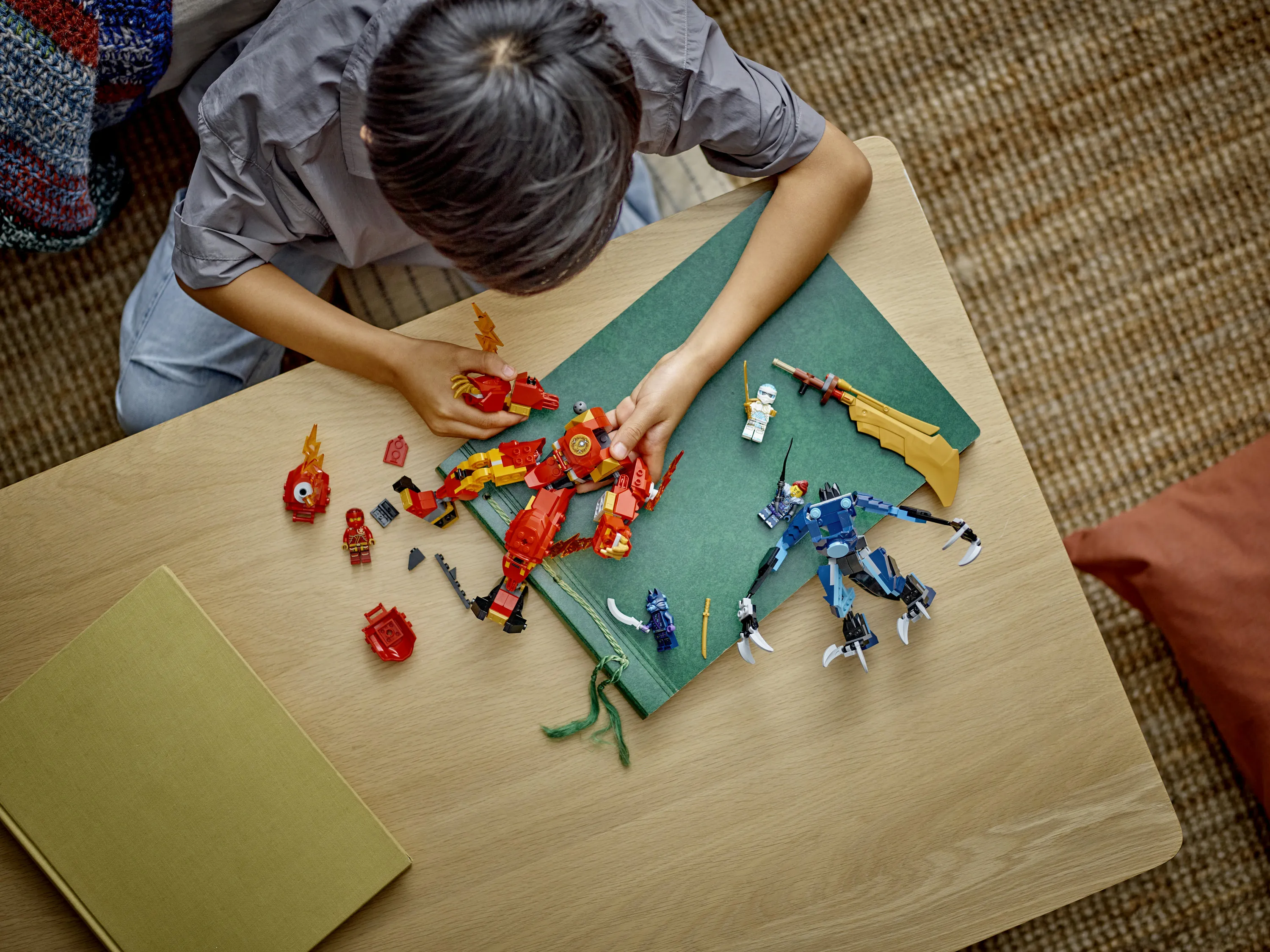 LEGO NINJAGO Kai&rsquo;s Fire Element Robot 71808