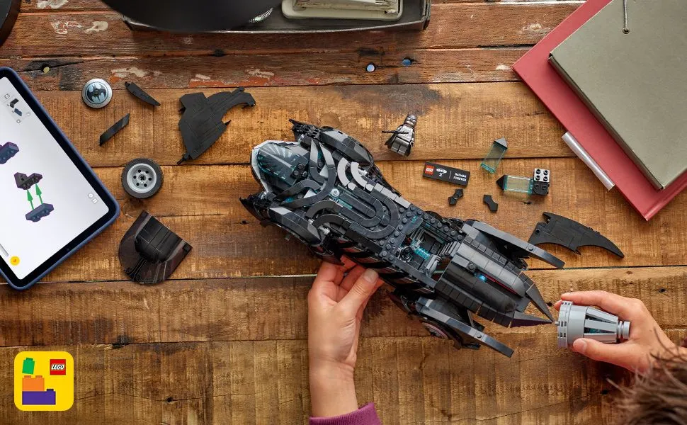 LEGO Batman Forever Batmobile 76304