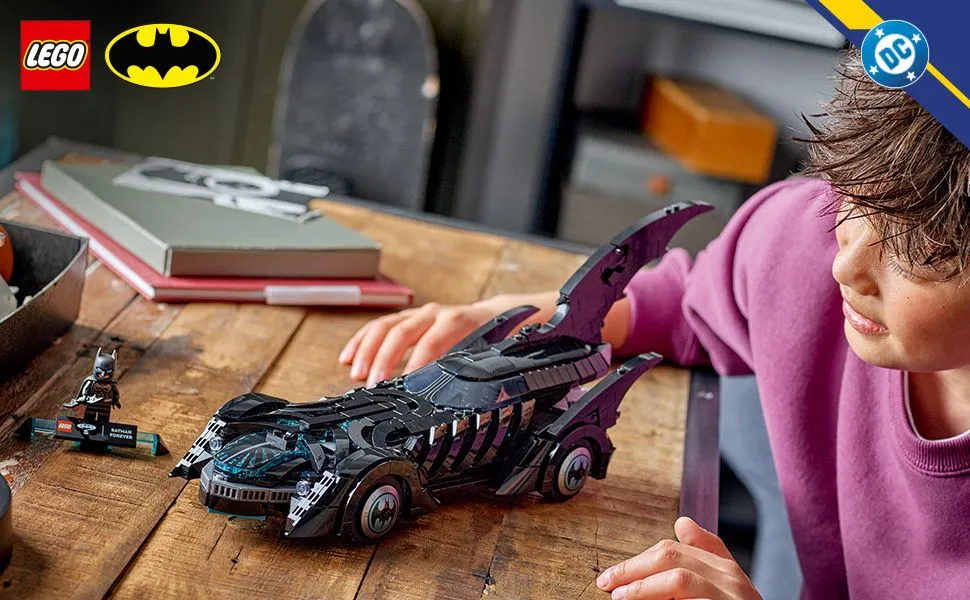 LEGO Batman Forever Batmobile 76304