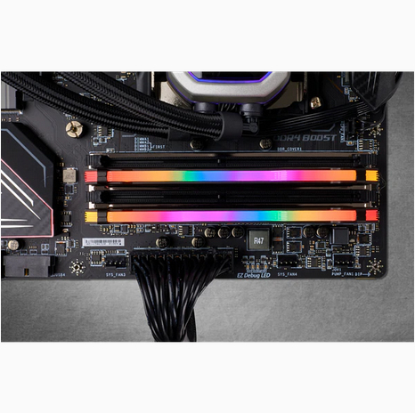 Corsair Vengeance RGB Pro 32 Gt (2 x 16 Gt) DDR4 3600 MHz, CL14 -muisti, Musta