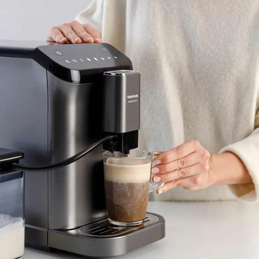 TAURUS Accento Latte helautomatisk espressomaskin, vit