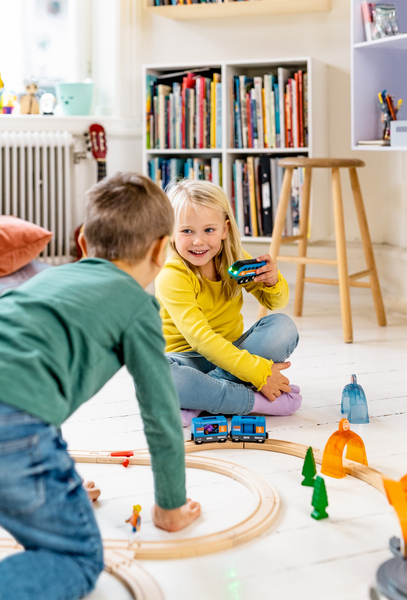 Brio Smart Tech Sound Matkasetti Suuri 33972, 37 osaa