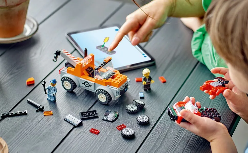 LEGO City Tow Truck and Sports Car Repair Shop 60435