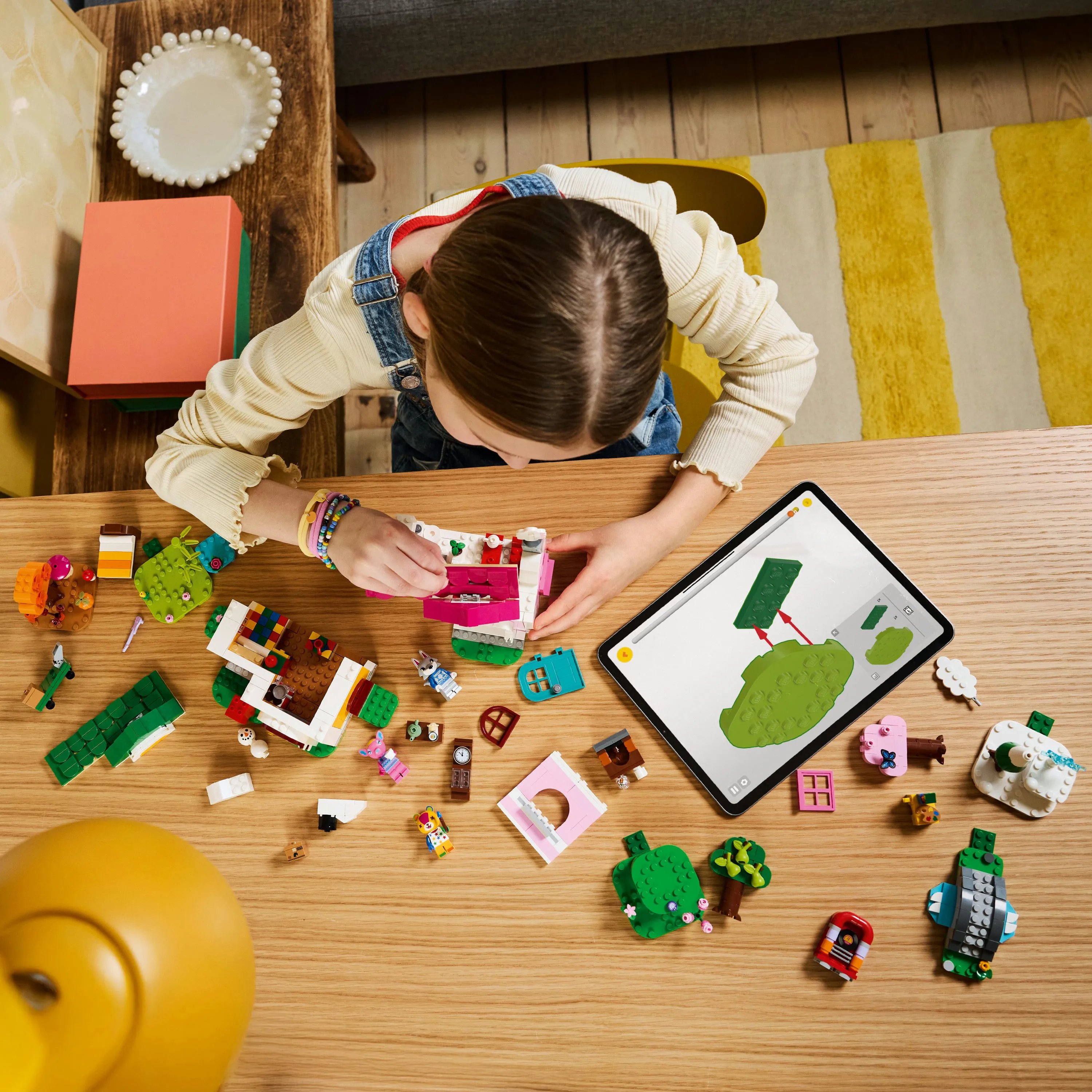 LEGO Animal Crossing Luovat talot: Hauskat vuodenajat 77057