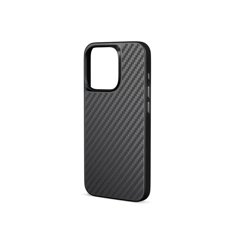 Epico Mag+ Hybrid Carbon, iPhone 15 Pro Max -suojakuori, Musta