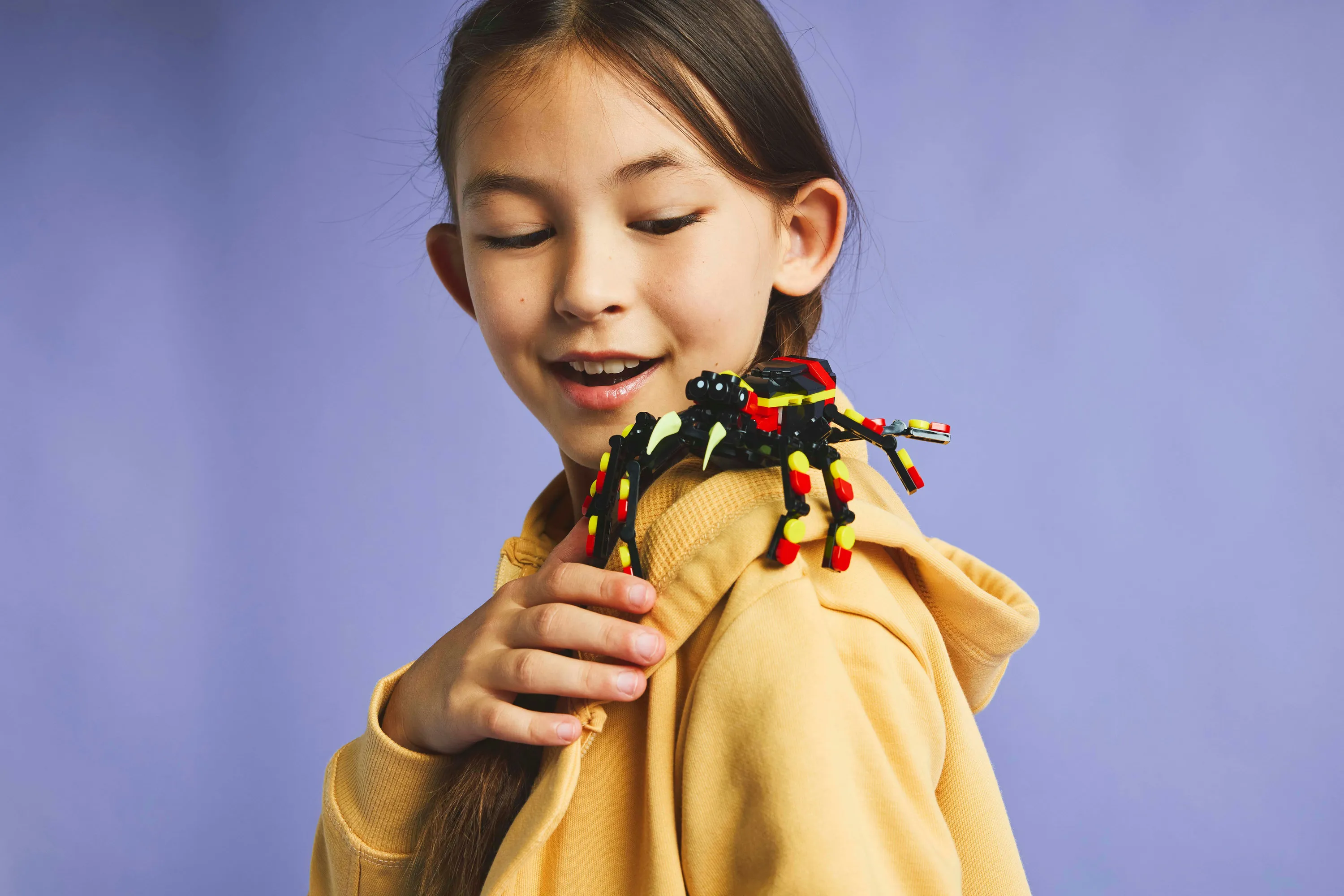 LEGO Creator 3-in-1 Villiel&auml;imet: H&auml;m&auml;h&auml;kki, K&auml;&auml;rme ja Skorpioni 31159