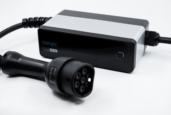 TopAC Portable EV charger 11kW - Shelly-yhteensopiva s&auml;hk&ouml;auton laturi voimavirtapistorasiaan