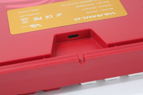 Varmilo VEA88 Koi V2 TKL MX Silent Red - gaming keyboard, red/white