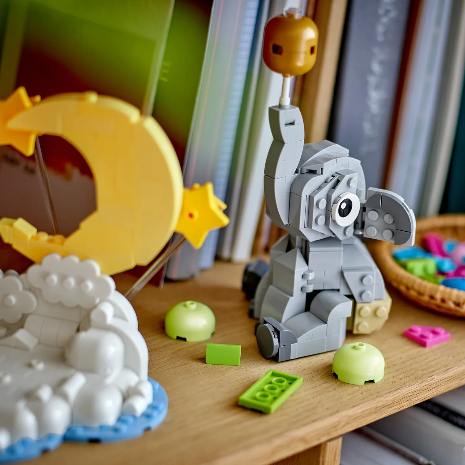 LEGO Sesongit ja juhlat Norsuvauva pilven p&auml;&auml;ll&auml; 40814