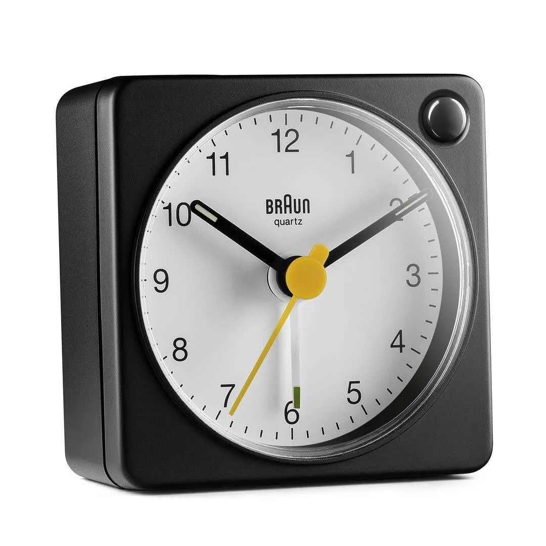 Braun 67023 BC02XBW Klassisk analog resev&auml;ckarklocka - Svart, Vit