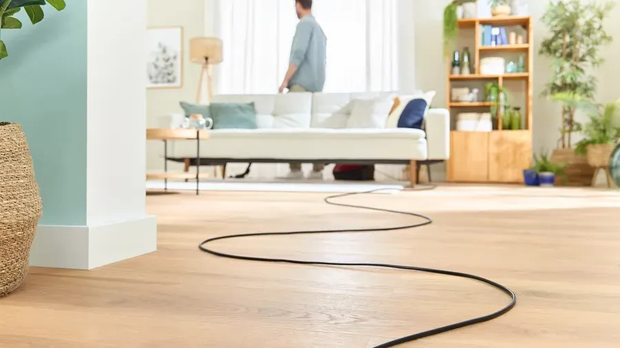 Bosch Serie 4 BGB38RD2 -p&ouml;lynimuri 4 L 600 W, punainen