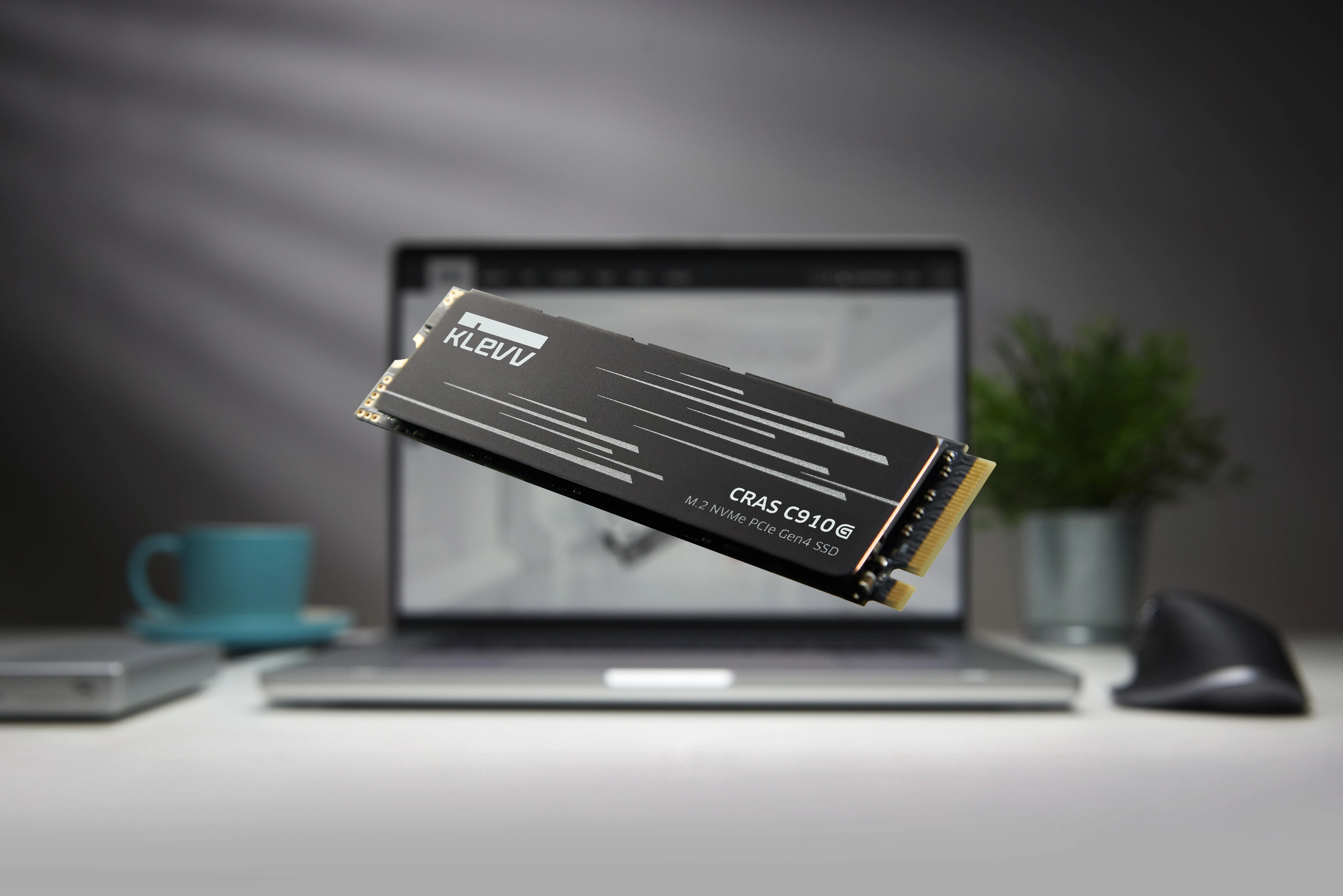 KLEVV CRAS C910G 1TB M.2 2280 NVMe PCI Express 4.0 x4 SSD med kylfl&auml;ns
