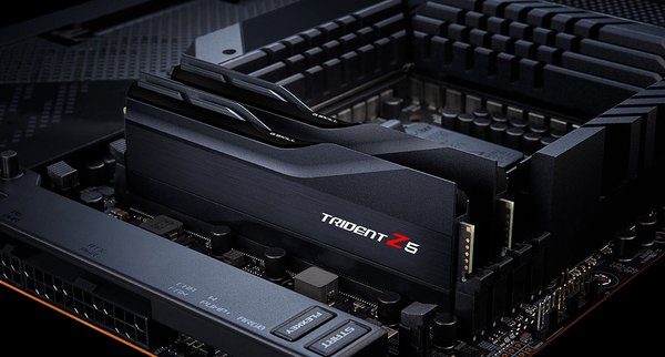 G.Skill Trident Z5 32Gt (2 x 16 Gt) DDR5 5600 MHz, CL40 -muisti, Musta