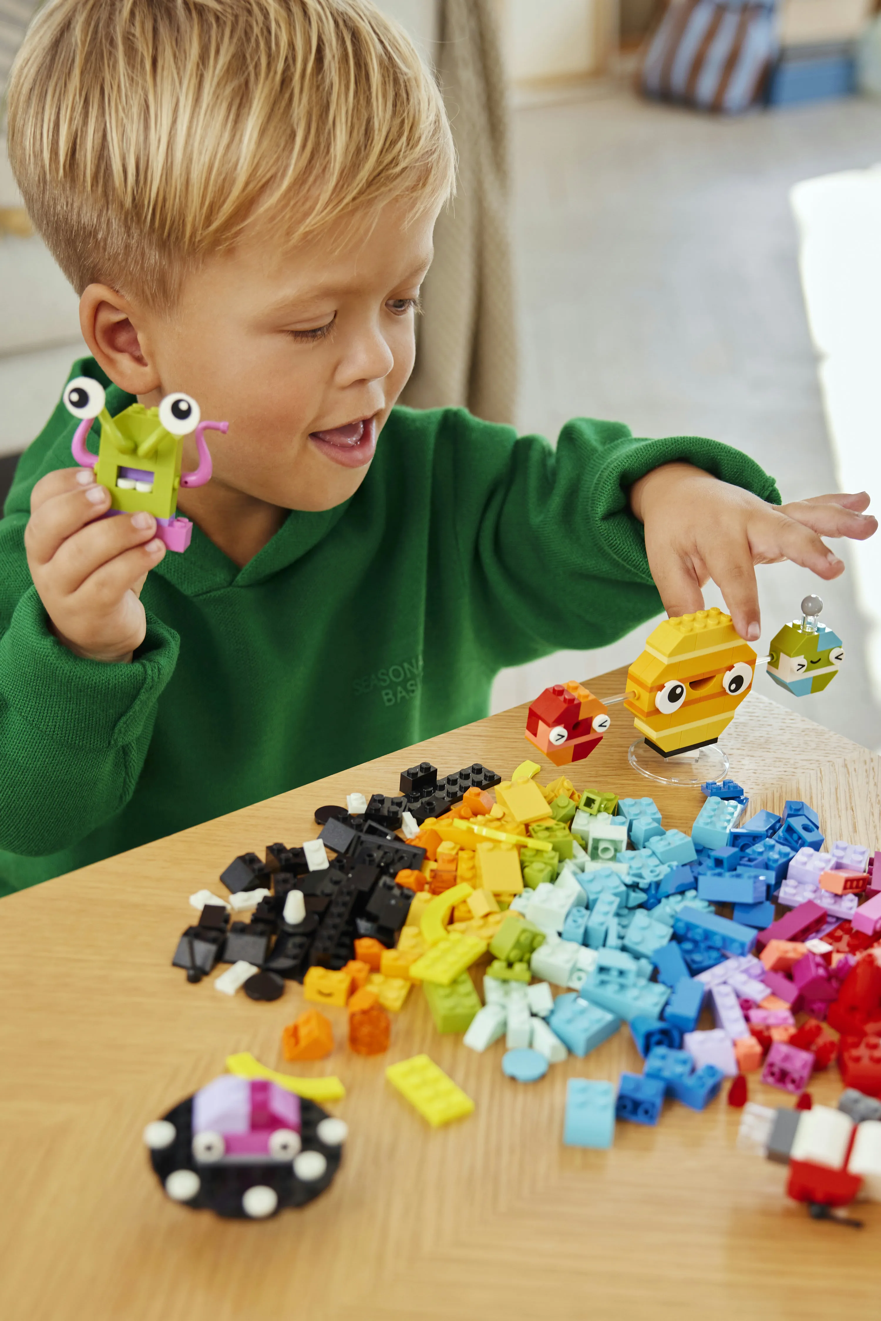LEGO Classic Kreativa planeter 11037