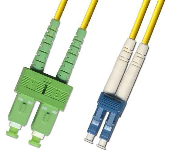 SC/APC-LC/UPC 0,5m 9/125 OS2