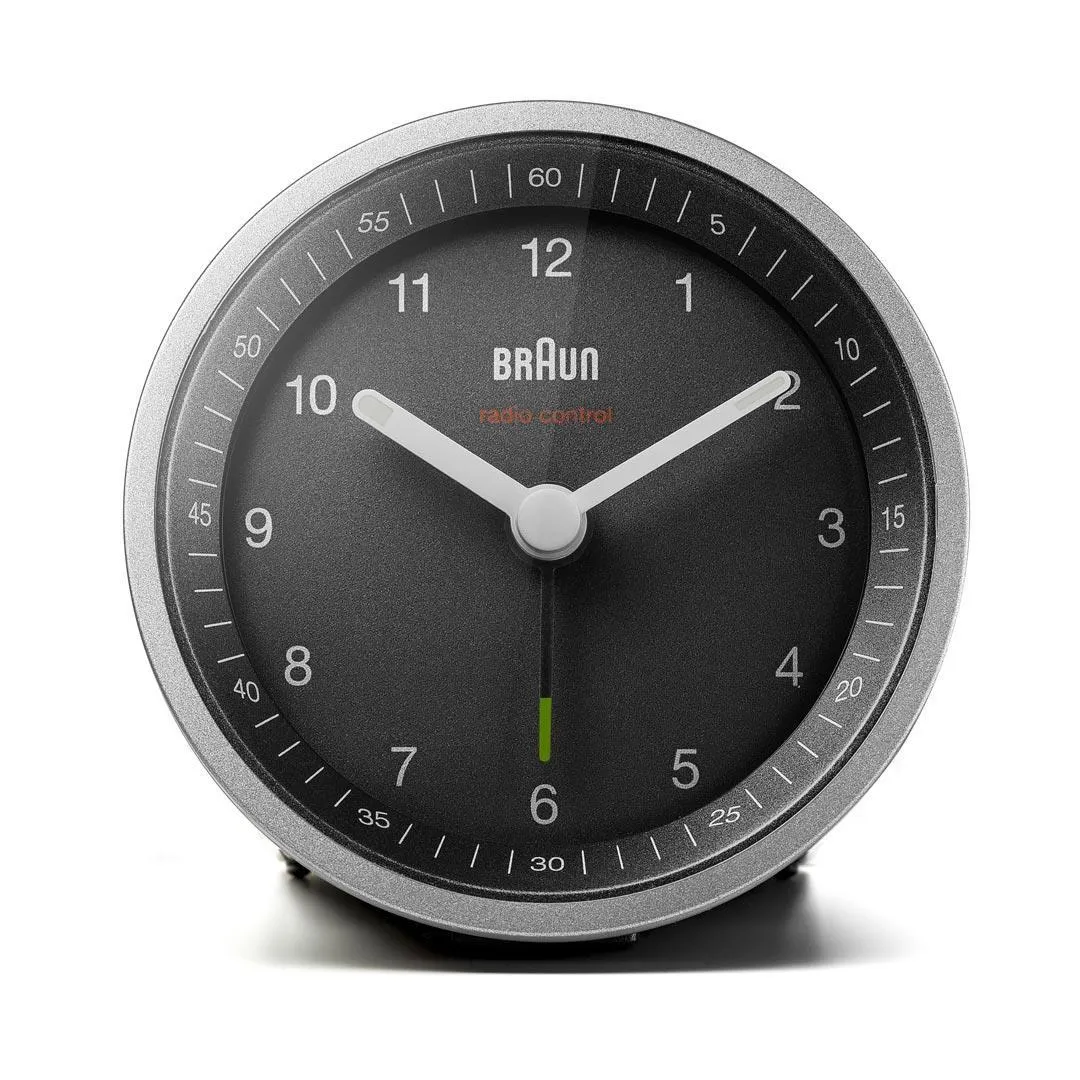 Braun BC 07 SB-DCF Analog v&auml;ckarklocka - Svart/Silver