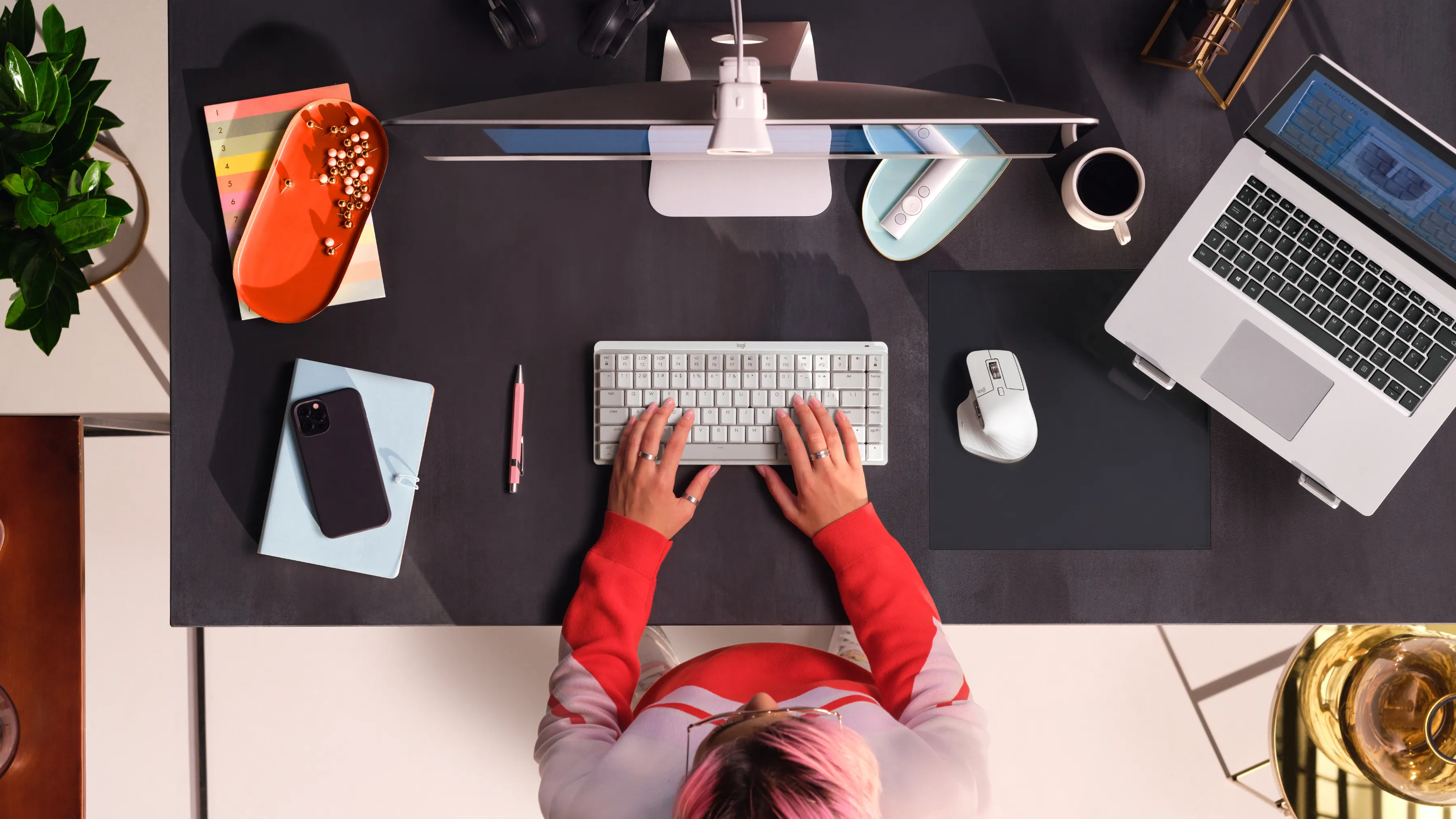 Logitech MX Master 3S for Mac Wireless Ergonomic Mouse, Pale Grey