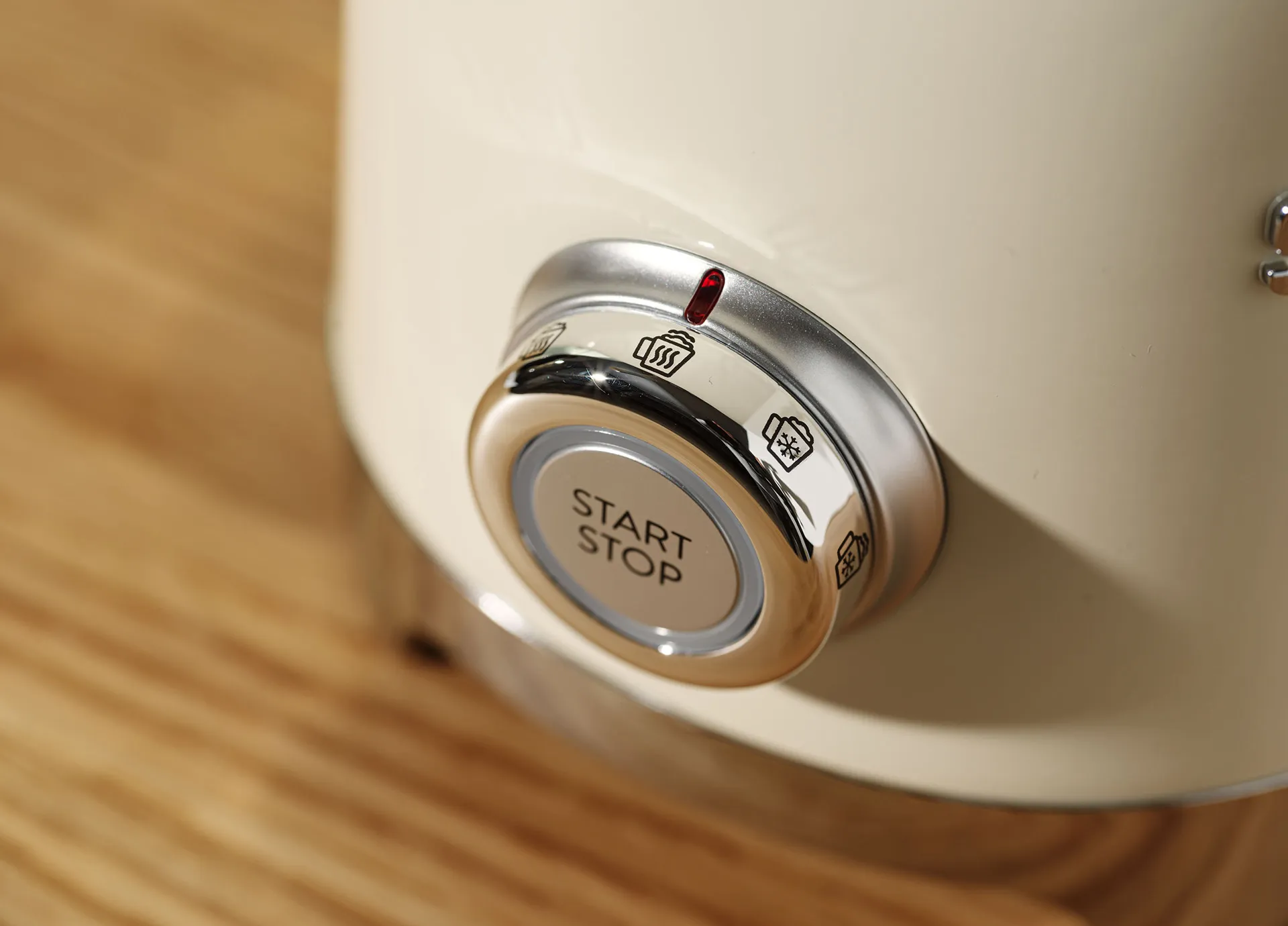 Smeg 50's Style Induction Milk Frother, Cream