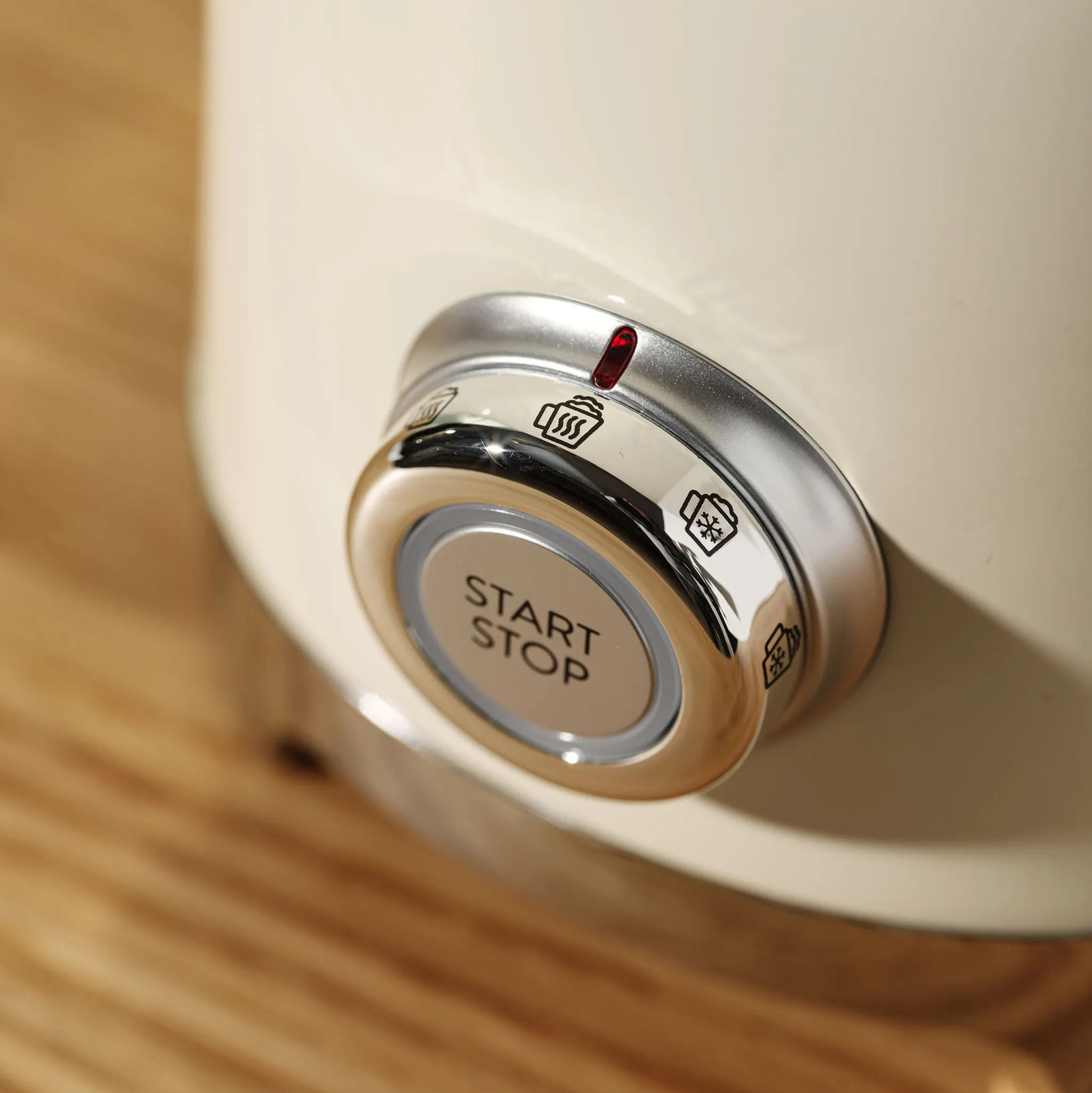 Smeg 50's Style Induction Milk Frother, Cream